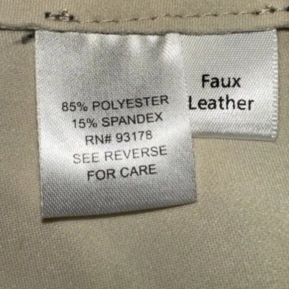 Chelsea & Theodore Soft Faux Leather Jacket Sz 1X Gray Floral Layering Durable - Picture 4 of 6